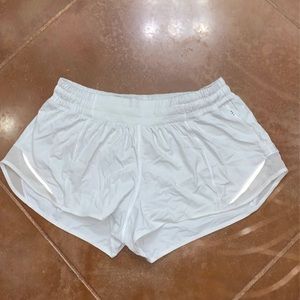 Lululemon hotty hot shorts 8
